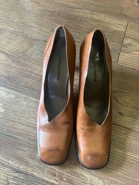 CNC Costume National Tan Leather Square-Toe Pumps